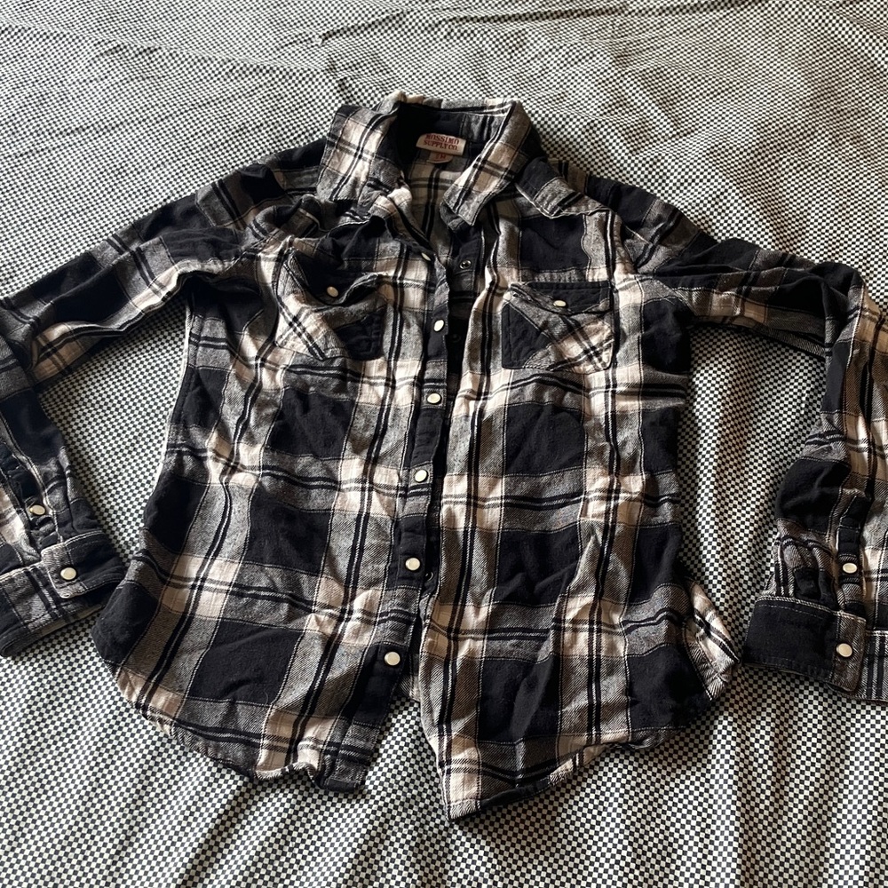 4/$20 Mossimo Supply Co. Black & Cream Plaid Button-Down Shirt Medium M